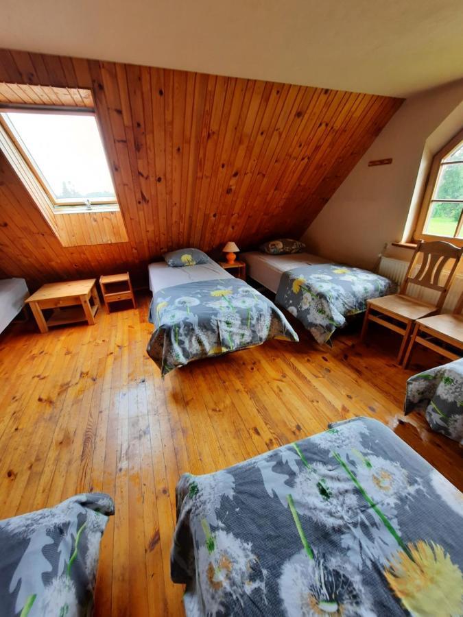 Jaun-Ievinas Hotel Rauna Buitenkant foto