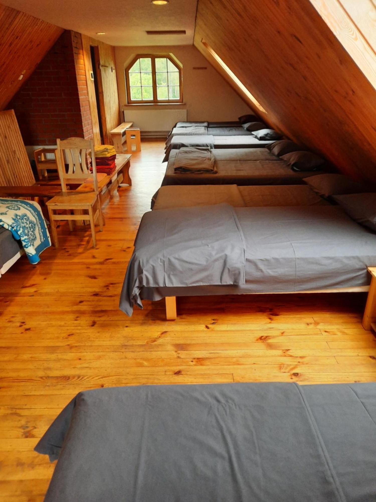 Jaun-Ievinas Hotel Rauna Buitenkant foto