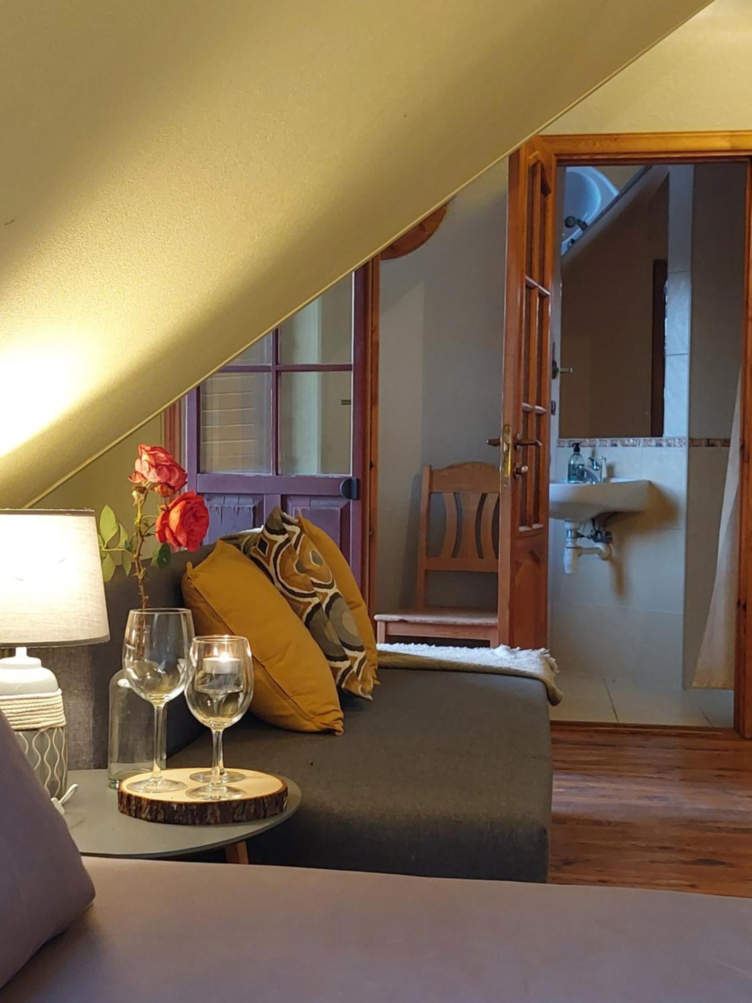 Jaun-Ievinas Hotel Rauna Buitenkant foto