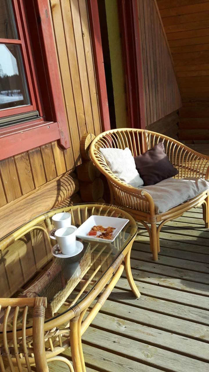 Jaun-Ievinas Hotel Rauna Buitenkant foto