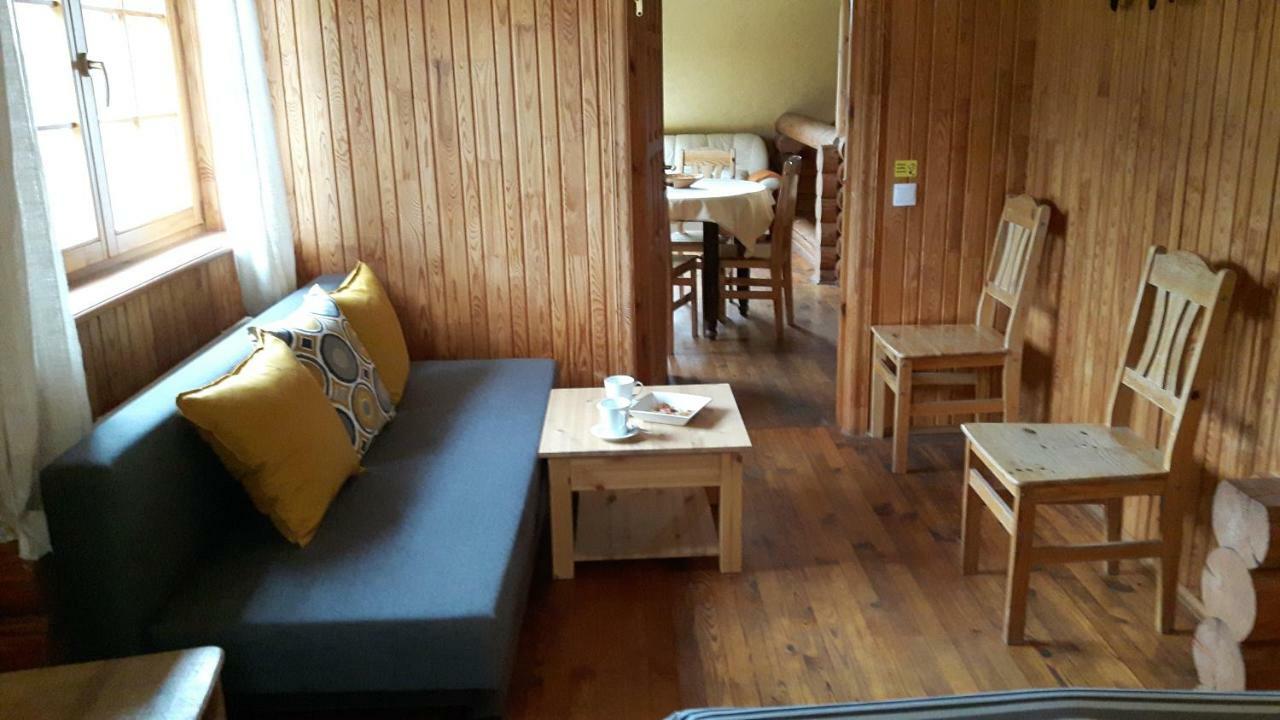 Jaun-Ievinas Hotel Rauna Buitenkant foto