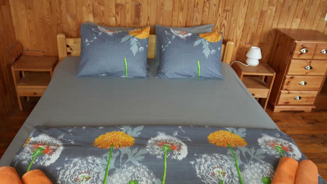 Jaun-Ievinas Hotel Rauna Buitenkant foto